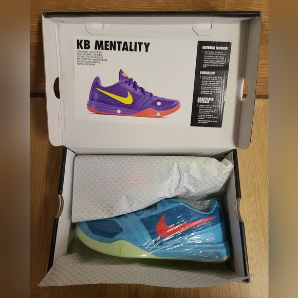 Kobe Bryant KB Mentality Nike basketball shoes Size 11 - Picture 6 of 6